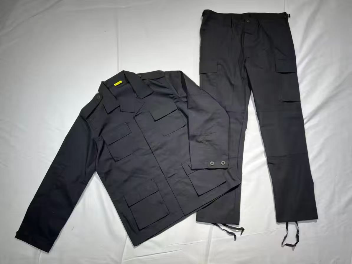 Mens BDU Camouflage 2 Piece Se - Hunting & Outdoor Supplies Vanderbijlpark review and price